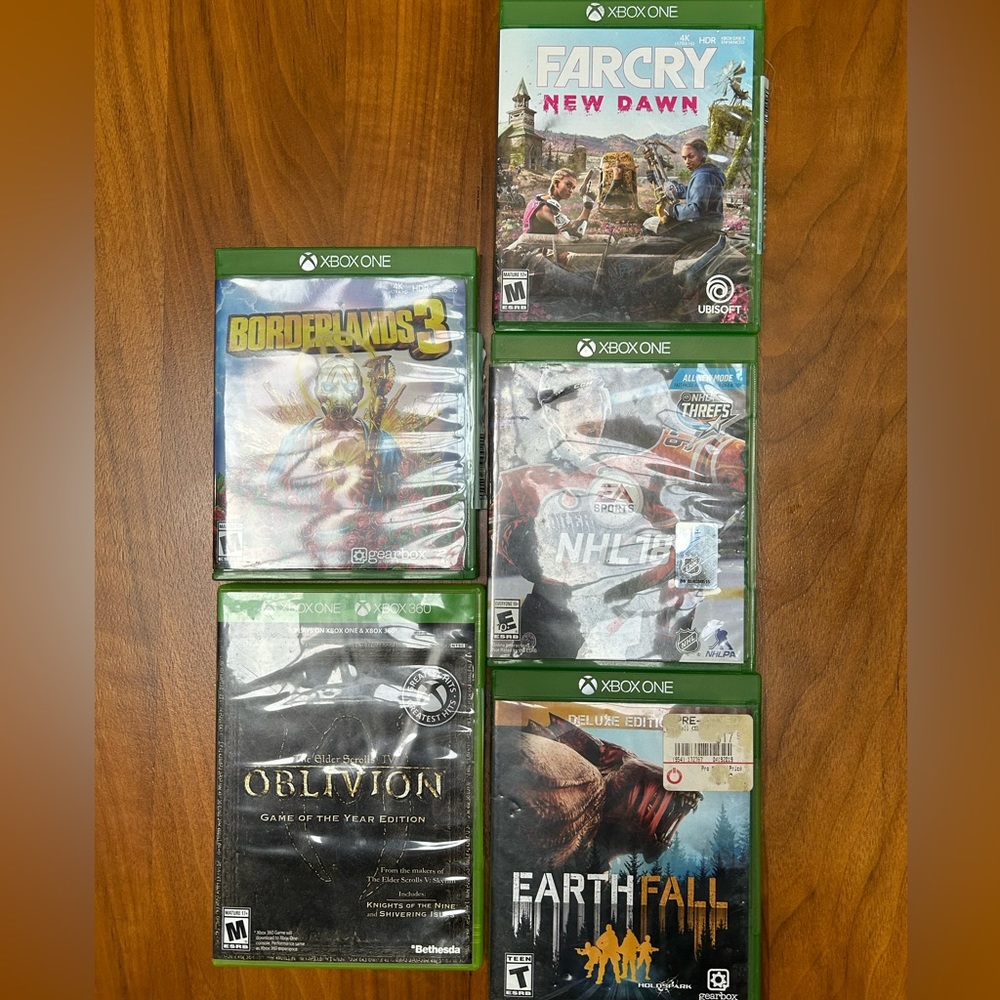 Xbox One game bundle Borderlands3, Farcry, Elders Oblivion, NHL 18, Earth Fall